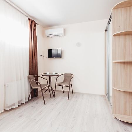 Apartments Near Deribasovskaya Одеса Екстериор снимка