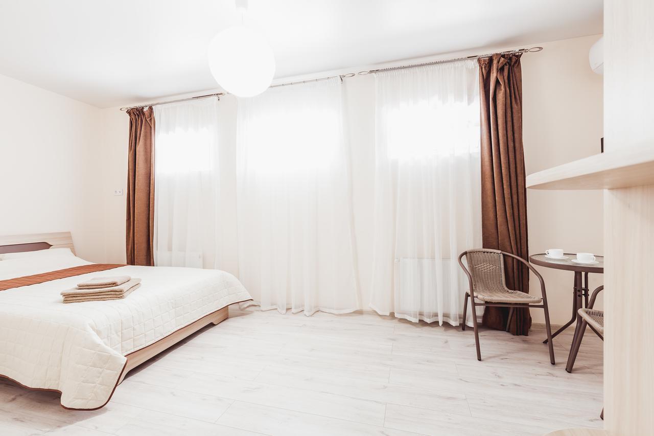 Apartments Near Deribasovskaya Одеса Екстериор снимка