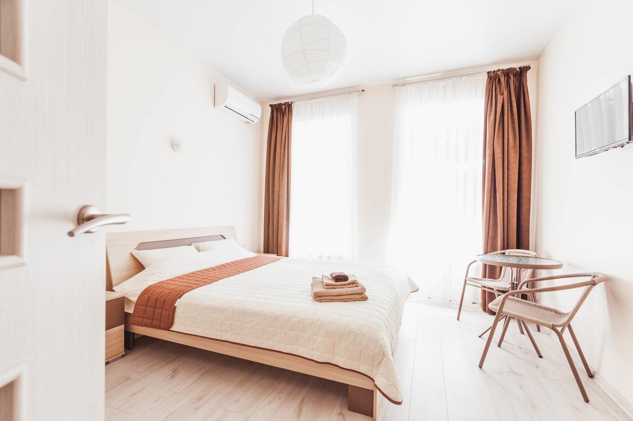 Apartments Near Deribasovskaya Одеса Екстериор снимка